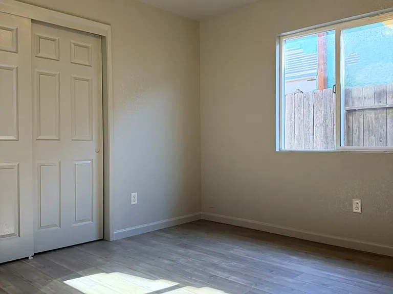 520 Saint Teresa Ct — Photo 12