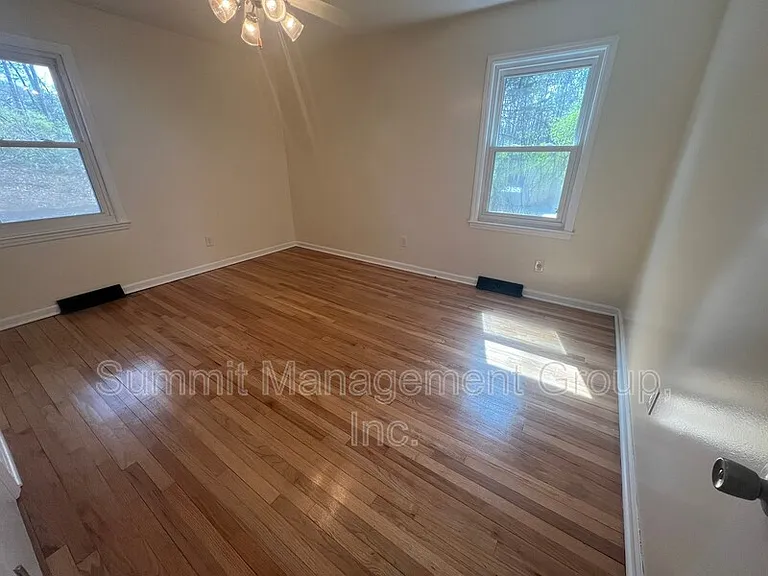 8293 Lakeview Dr SW — Photo 16