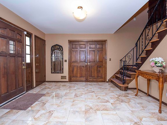 5th image of 1595 Marco Island Dr