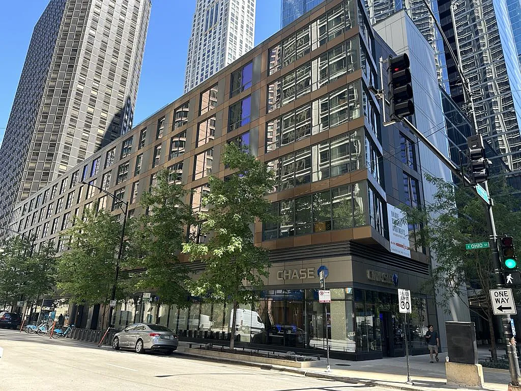 Sienna Chicago — Photo 2