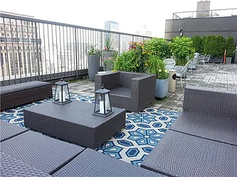 Rented by R New York