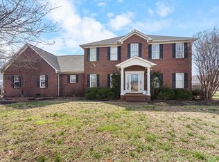 559 Cedar Ct, Lawrenceburg, TN 38464