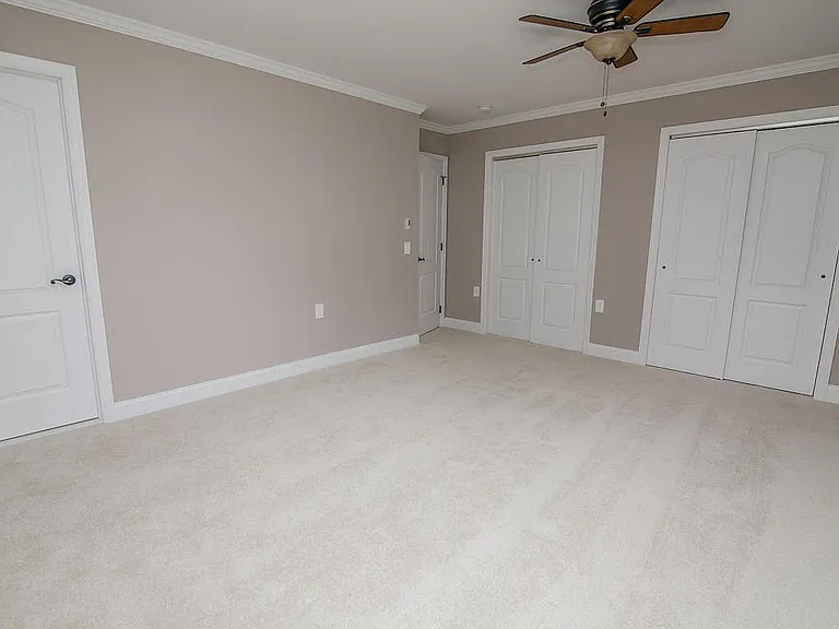240 Cabrillo Blvd — Photo 7