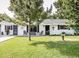 211 W 3rd St, Justin, TX 76247