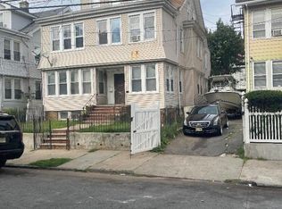 225 Renner Ave, Newark, NJ 07112