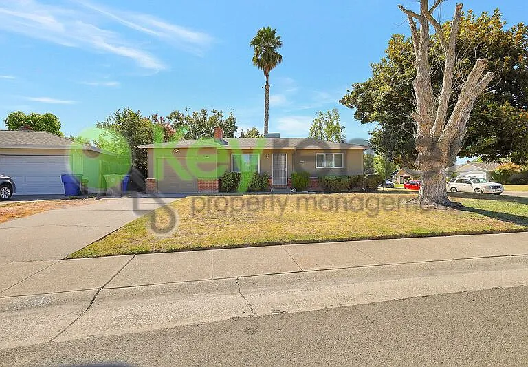 5121 Da Rosa Dr — Photo 3