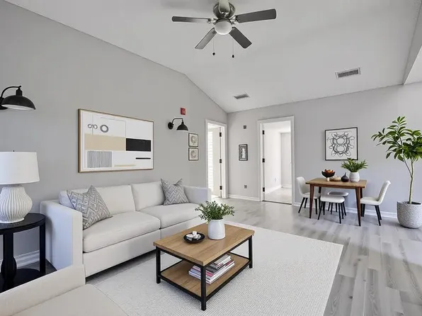 414 Courtland Dr, Summerville, SC 29486