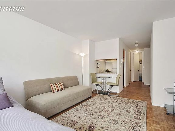 3rd image of 350 W 50th St APT 12A