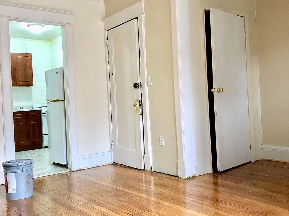 2nd image of 103 McLean Ave APT 1A