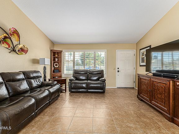 5th image of 26606 S HOWARD Drive