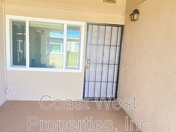 3rd image of 4826 Santa Cruz Ave #4