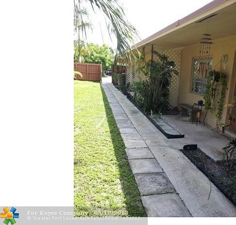 1st image of 721 NE 23rd Dr APT 3