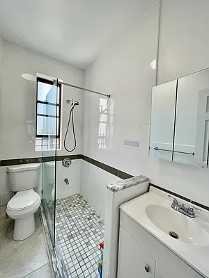 Rented by Bond New York | media 18