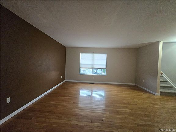 5th image of 60 Evan Rd