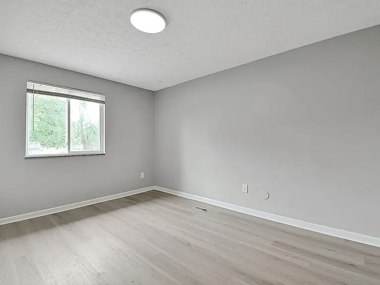 5978 Alice Dr — Photo 23
