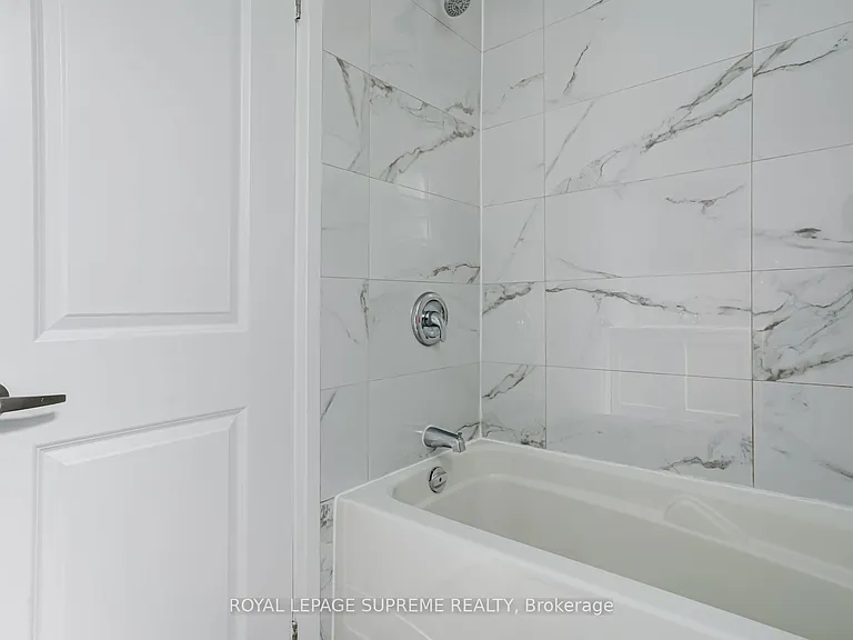 79 Lanark Ave #1 — Photo 20