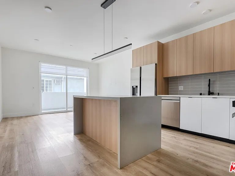5657 Virginia Ave #202 — Photo 3