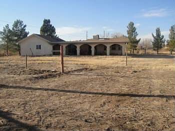 2nd image of 300 Valle Lindo Dr