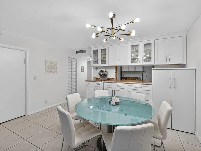 3900 N Hills Dr #306 — Photo 5