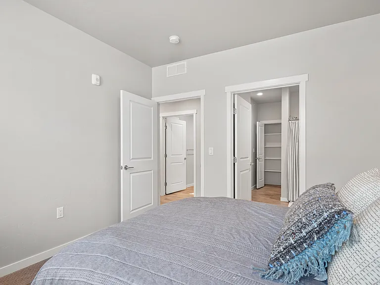 Sparrow Hill Apartments — Photo 57