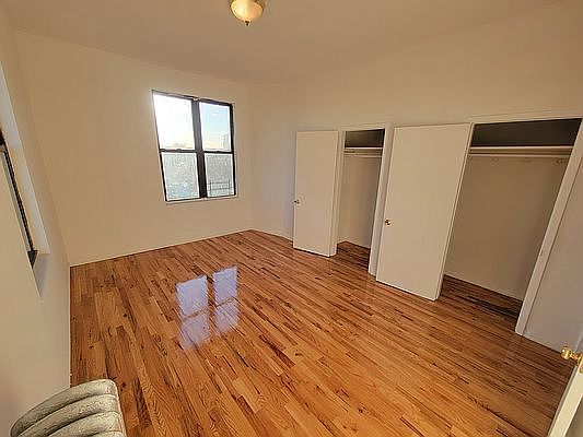 3rd image of 423 W 154th St APT 3