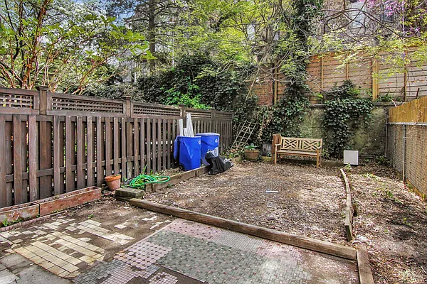 Rented by OGI Management | media 10