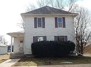 206 2nd St NW, Mitchellville, IA 50169
