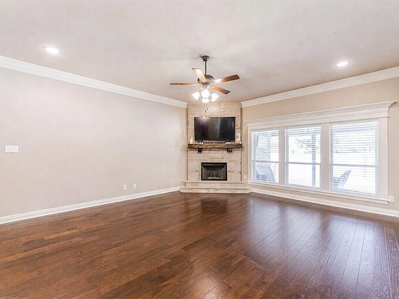 4th image of 133 Whitetail Dr
