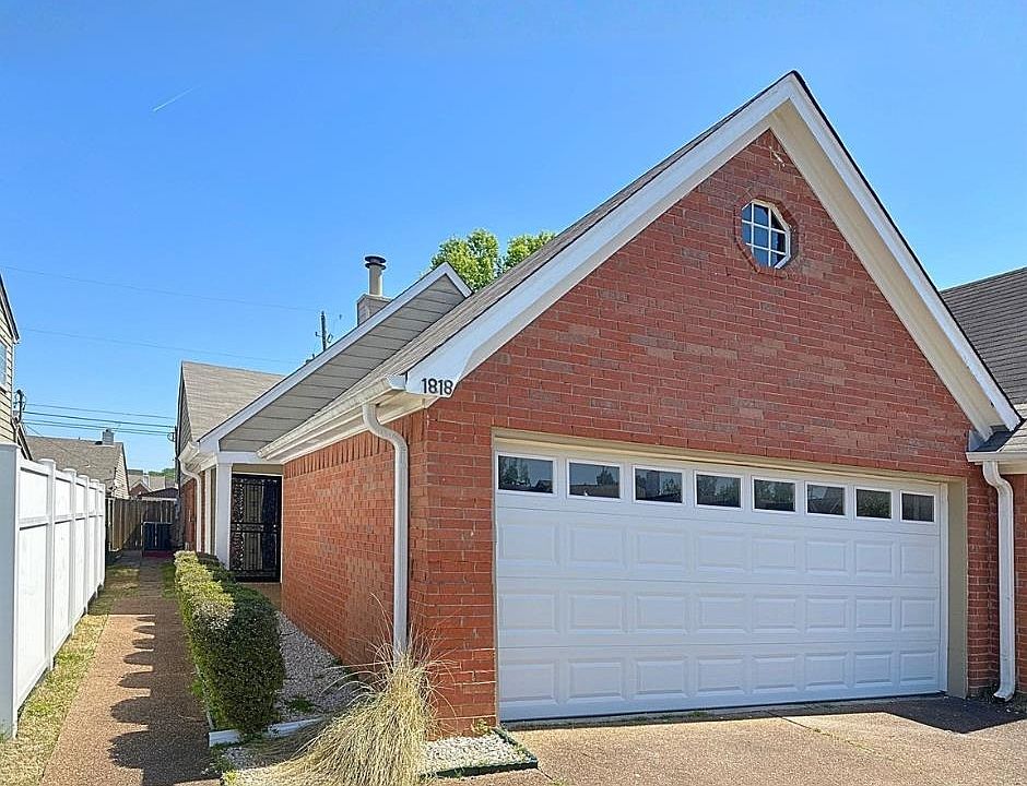 1st image of 1818 Winship Dr
