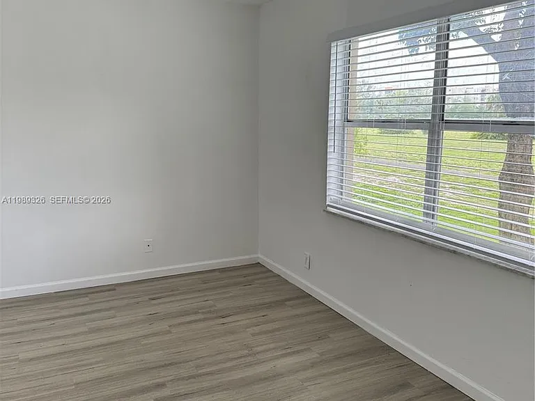 6301 N Falls Circle Dr #213 — Photo 23