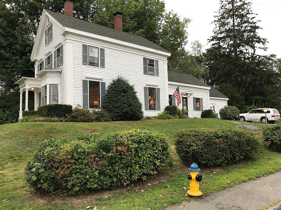 2nd image of 97 Franklin St