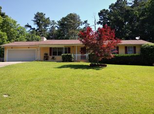 2352 Cascade Dr, Acworth, GA 30102