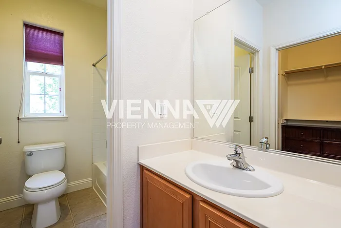 48 Villa Gardens Ct — Photo 11