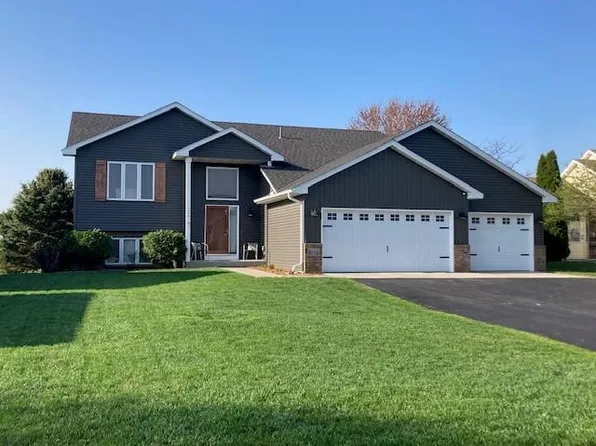 1117 Farmers Ln, Belle Plaine, MN 56011