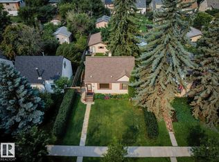 6810 110th St NW, Edmonton, AB T6H3E7