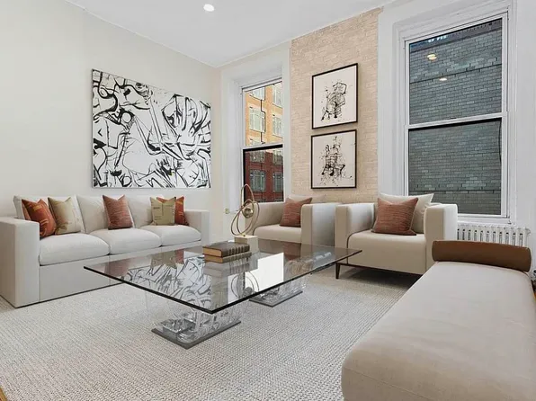 300 E 61st St APT 3E, New York, NY 10065