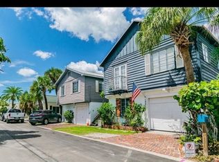 106 89th Ave, Treasure Island, FL 33706