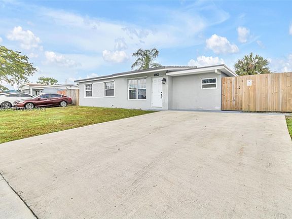 3rd image of 5630 SW 37th Ct