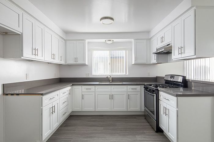 1st image of 4021 W 137th St APT D