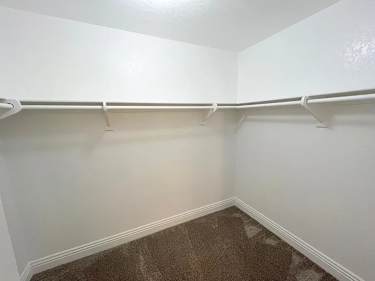 41469 Woodhaven Dr W — Photo 22