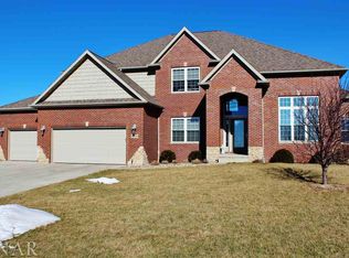 20072 Murray Hill Rd, Bloomington, IL 61705