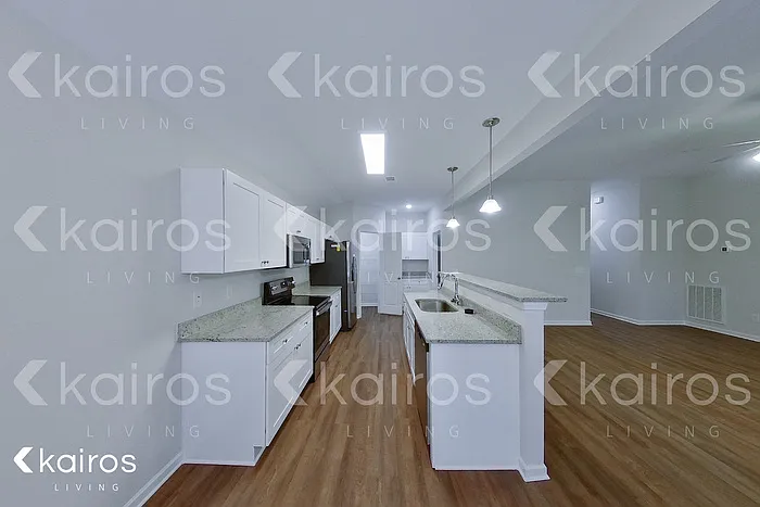 822 Heather Dr — Photo 5