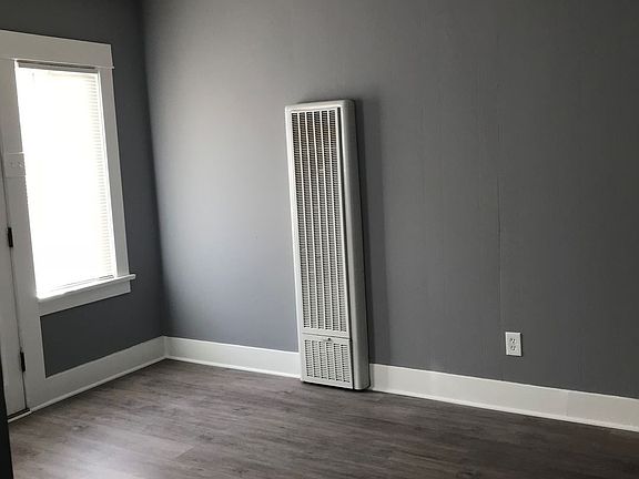 3rd image of 1066 Mira Mar Ave