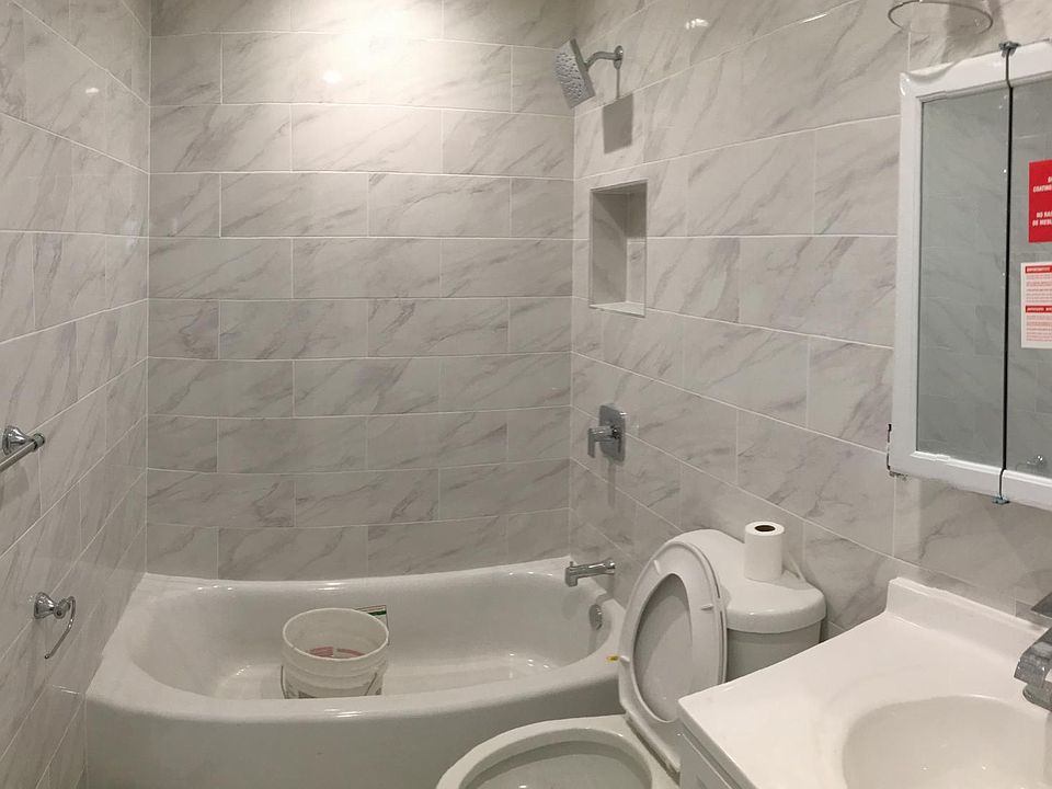 1st image of 231 Evergreen St #2