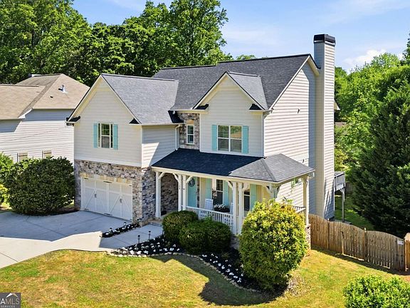2nd image of 108 Mountain View Rd NW