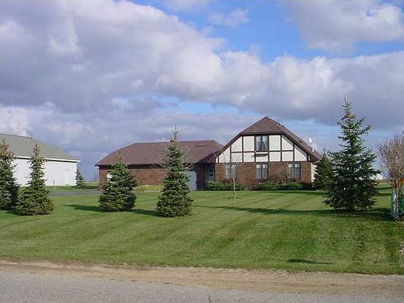 3rd image of 2612 Air Park Dr
