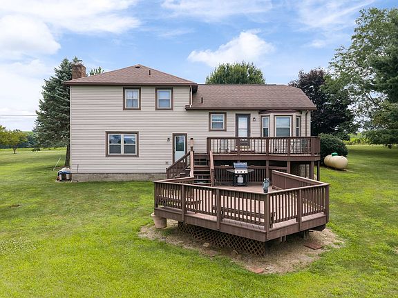 4th image of 364 Eby Rd