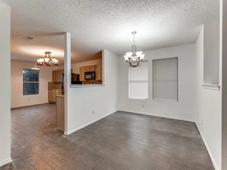 509 Keble Dr — Photo 7