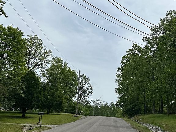4th image of 1006 S Ridge Dr