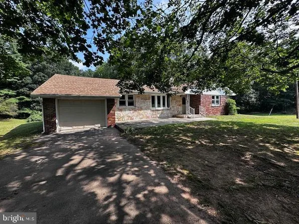 1217 Barton Rd, Road, PA 15536